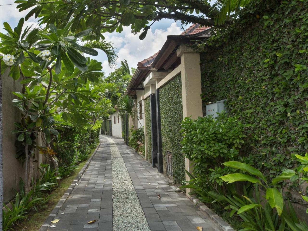 Disini Luxury Spa Villas-Chse Certified Seminyak Eksteriør billede